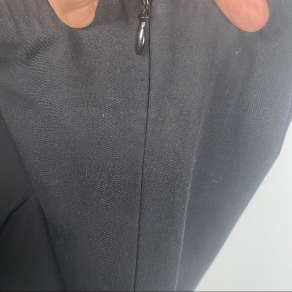 EILEEN FISHER Stretch Crop Pants w/side zipper. M - Picture 4 of 5